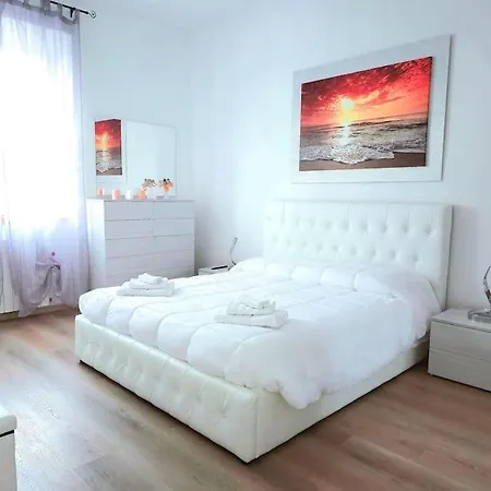 La Finestra Sul Mare Apartment *